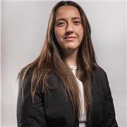 Diseñadora gráfica y estudiante de educación infantil y pedagogía. Con experiencia de mas de 8 años en clases de repaso.